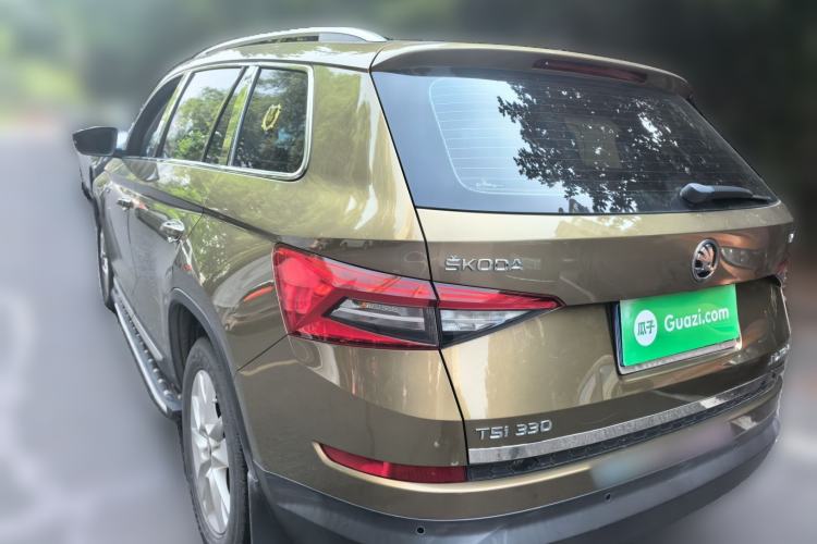 Used Skoda Kodiaq 2018 Facelifted TSI330 5-Seater Two-Wheel-Drive Comfort Edition Rear Left 45 Deg