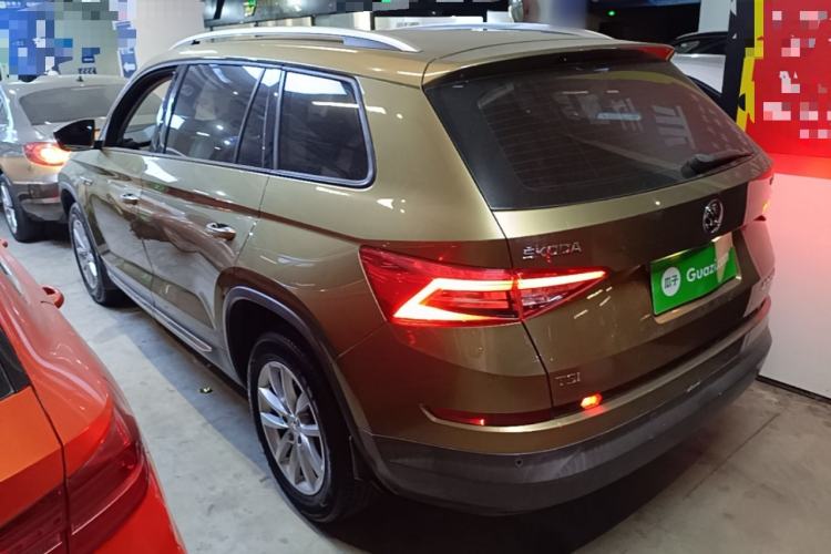Used Skoda Kodiaq 2018 TSI330 5-Seater Two-Wheel Drive Comfort Edition Rear Left 45 Deg