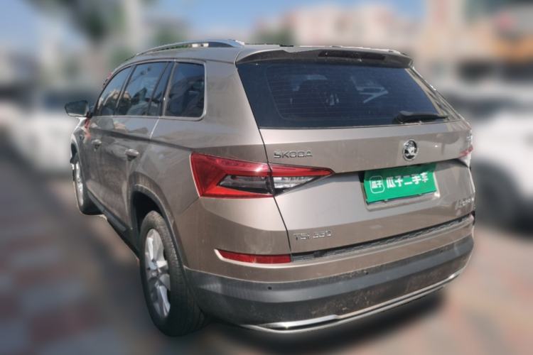 Used Skoda Kodiaq 2018 Facelifted TSI330 5-Seater Two-Wheel-Drive Luxury Enjoyment Edition Rear Left 45 Deg