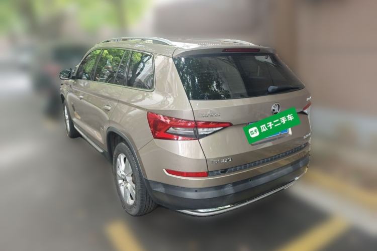 Used Skoda Kodiaq 2018 Facelifted TSI330 5-Seater Two-Wheel-Drive Luxury Enjoyment Edition Rear Left 45 Deg