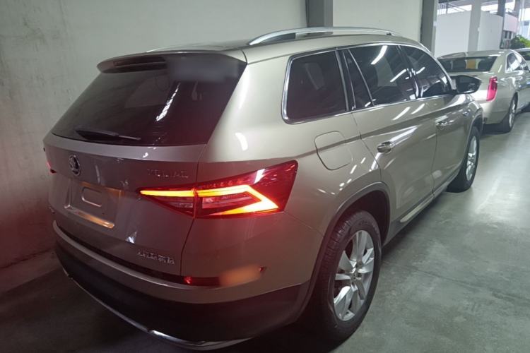 Used Skoda Kodiaq 2018 Restyled TSI330 7-Seater Two-Wheel Drive Luxury Enjoyment Edition Rear Right 45 Deg