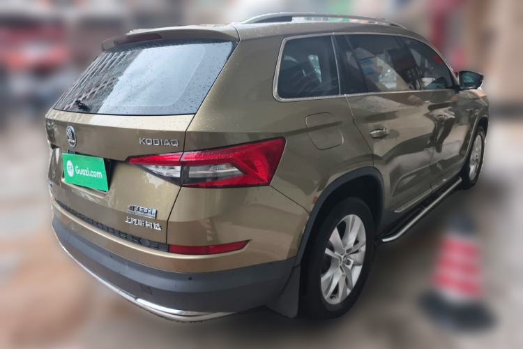 Used Skoda Kodiaq 2018 Restyled TSI330 7-Seater Two-Wheel Drive Luxury Enjoyment Edition Rear Right 45 Deg