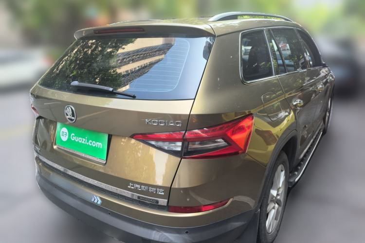 Used Skoda Kodiaq 2018 Facelifted TSI330 5-Seater Two-Wheel-Drive Comfort Edition Rear Right 45 Deg