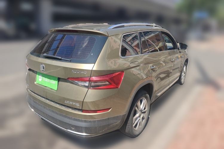 Used Skoda Kodiaq 2018 TSI330 5-Seater Two-Wheel-Drive Luxury Enjoyment Edition Rear Right 45 Deg