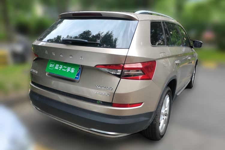 Used Skoda Kodiaq 2018 Facelifted TSI330 5-Seater Two-Wheel-Drive Luxury Enjoyment Edition Rear Right 45 Deg