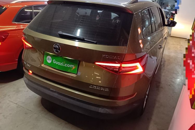 Used Skoda Kodiaq 2018 TSI330 5-Seater Two-Wheel Drive Comfort Edition Rear Right 45 Deg