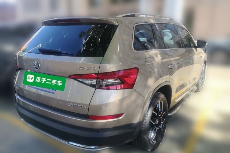 Used Skoda Kodiaq 2018 Restyled TSI330 7-Seater Two-Wheel Drive Luxury Enjoyment Edition Rear Right 45 Deg