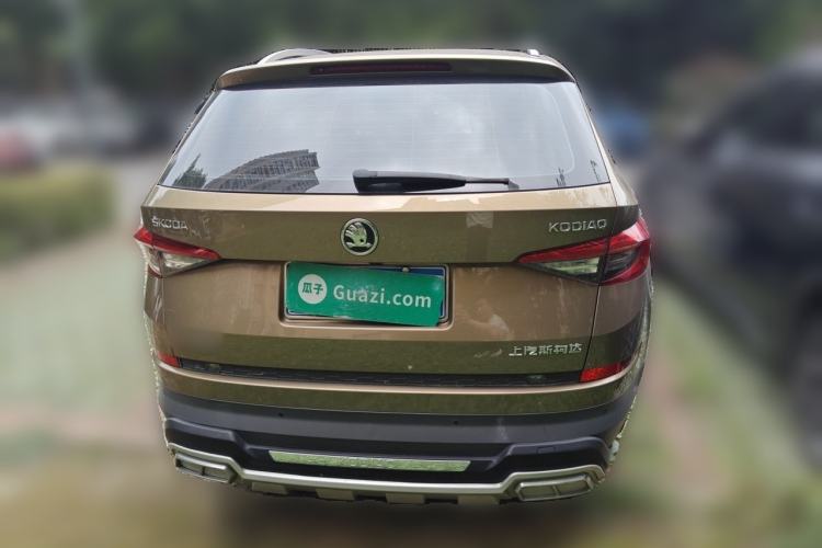 Used Skoda Kodiaq 2018 Facelifted TSI330 5-Seater Two-Wheel-Drive Luxury Enjoyment Edition Rear