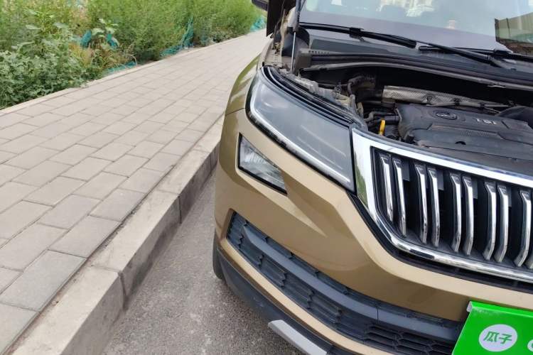 Used Skoda Kodiaq 2018 Restyled TSI330 7-Seater Two-Wheel Drive Luxury Enjoyment Edition Right Front Headlight