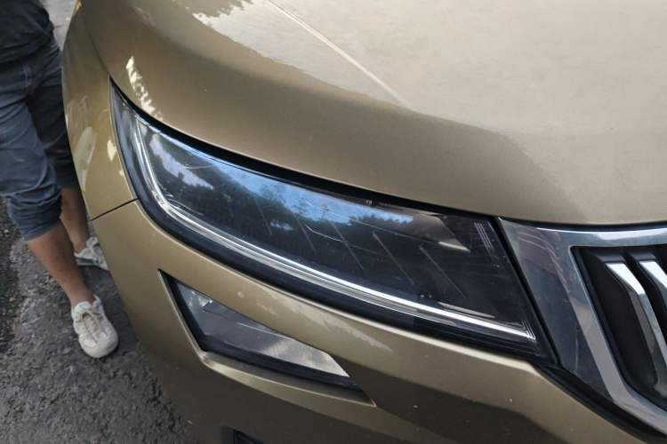 Used Skoda Kodiaq 2018 TSI330 7-Seater Two-Wheel-Drive Luxury Enjoyment Edition Right Front Headlight