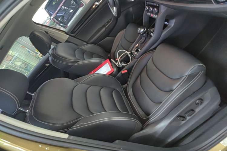 Used Skoda Kodiaq 2018 TSI330 5-Seater Two-Wheel-Drive Luxury Enjoyment Edition Right Front Seat