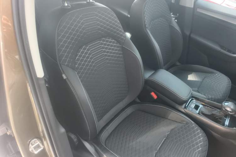 Used Skoda Kodiaq 2018 Facelifted TSI330 5-Seater Two-Wheel-Drive Comfort Edition Right Front Seat