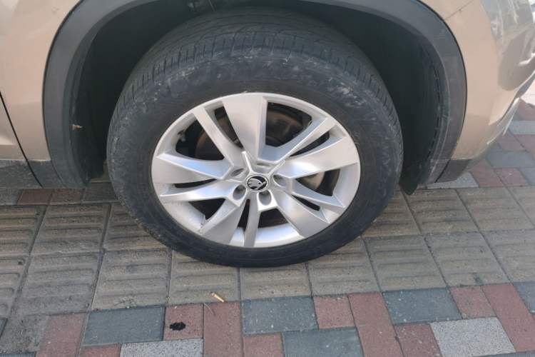 Used Skoda Kodiaq 2018 Facelifted TSI330 5-Seater Two-Wheel-Drive Luxury Enjoyment Edition Right Front Wheel Hub