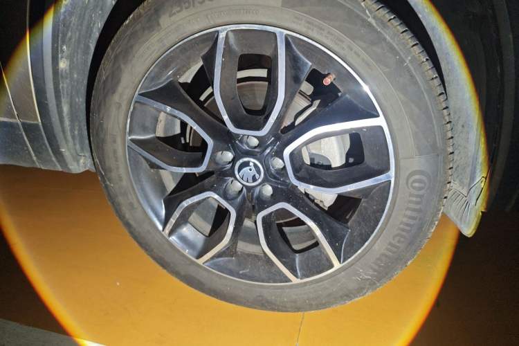 Used Skoda Kodiaq 2018 Restyled TSI330 7-Seater Two-Wheel Drive Luxury Enjoyment Edition Right Front Wheel Hub