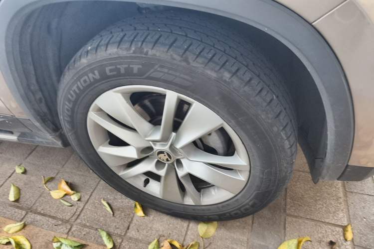Used Skoda Kodiaq 2018 Facelifted TSI330 5-Seater Two-Wheel-Drive Luxury Enjoyment Edition Right Front Wheel Hub