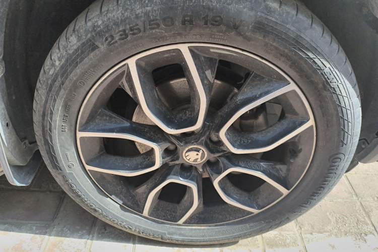 Used Skoda Kodiaq 2018 Restyled TSI330 7-Seater Two-Wheel Drive Luxury Enjoyment Edition Right Front Wheel Hub