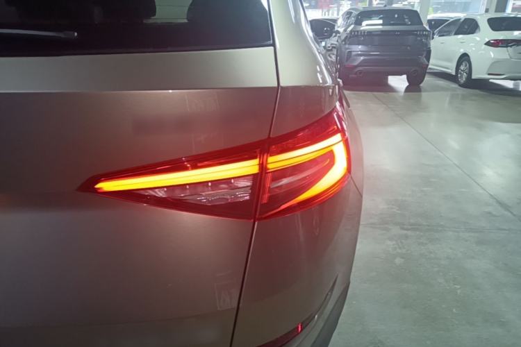 Used Skoda Kodiaq 2018 Restyled TSI330 7-Seater Two-Wheel Drive Luxury Enjoyment Edition Right Rear Taillight