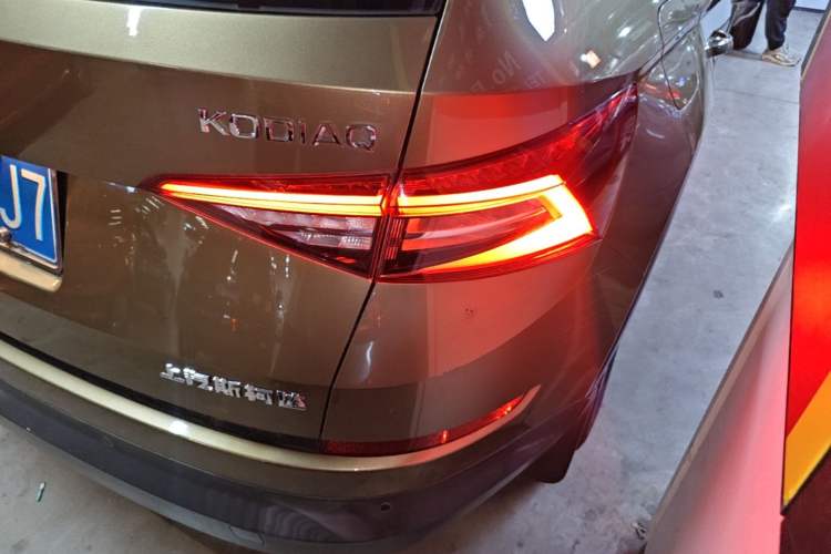 Used Skoda Kodiaq 2018 TSI330 5-Seater Two-Wheel Drive Comfort Edition Right Rear Taillight