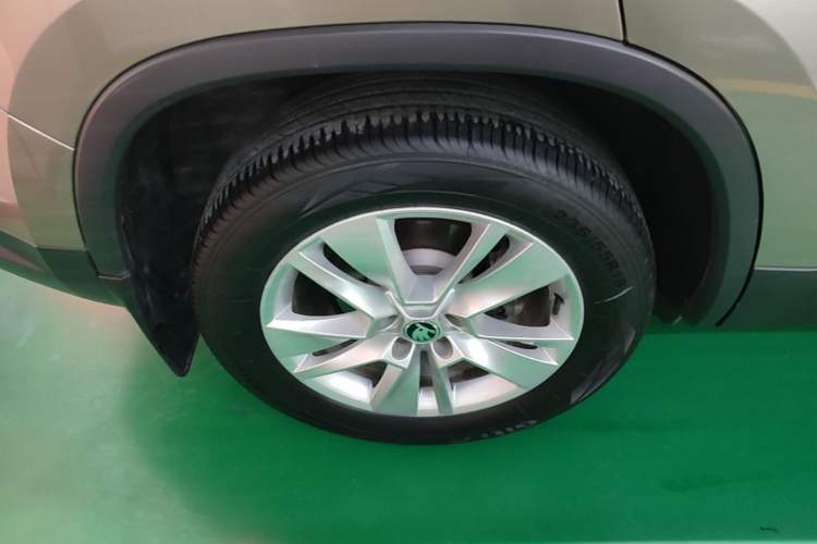 Used Skoda Kodiaq 2018 Restyled TSI330 7-Seater Two-Wheel Drive Luxury Enjoyment Edition Right Rear Wheel Hub
