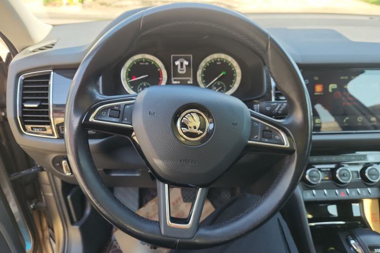 Used Skoda Kodiaq 2018 Facelifted TSI330 5-Seater Two-Wheel-Drive Luxury Enjoyment Edition Steering Wheel