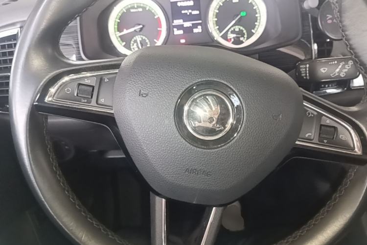 Used Skoda Kodiaq 2018 Facelifted TSI330 5-Seater Two-Wheel-Drive Luxury Enjoyment Edition Steering Wheel