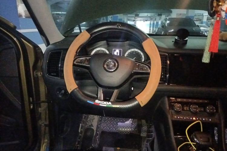Used Skoda Kodiaq 2018 Facelifted TSI330 5-Seater Two-Wheel-Drive Luxury Enjoyment Edition Steering Wheel