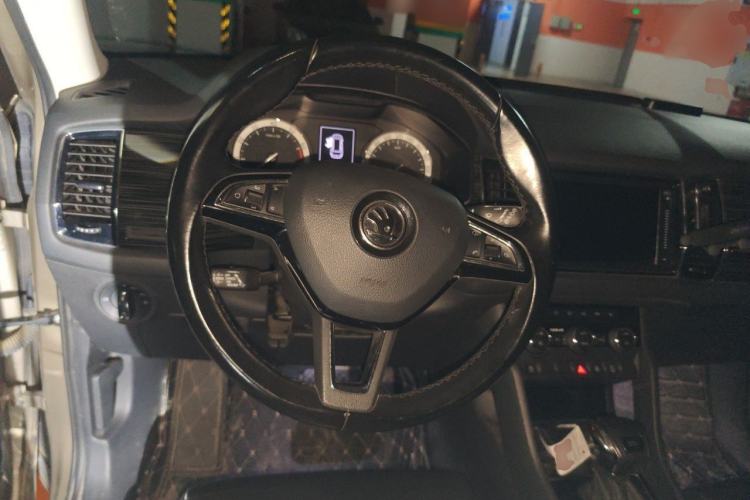 Used Skoda Kodiaq 2018 Restyled TSI330 7-Seater Two-Wheel Drive Luxury Enjoyment Edition Steering Wheel