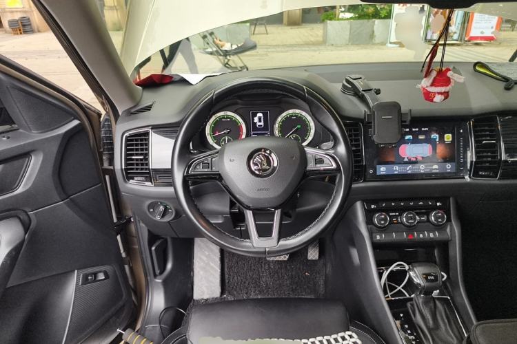 Used Skoda Kodiaq 2018 Facelifted TSI330 5-Seater Two-Wheel-Drive Luxury Enjoyment Edition Steering Wheel