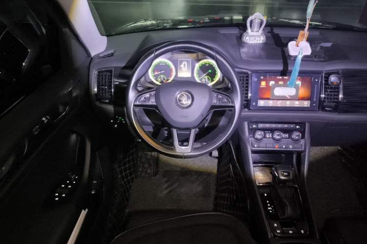 Used Skoda Kodiaq 2018 Facelifted TSI330 5-Seater Two-Wheel-Drive Luxury Enjoyment Edition Steering Wheel