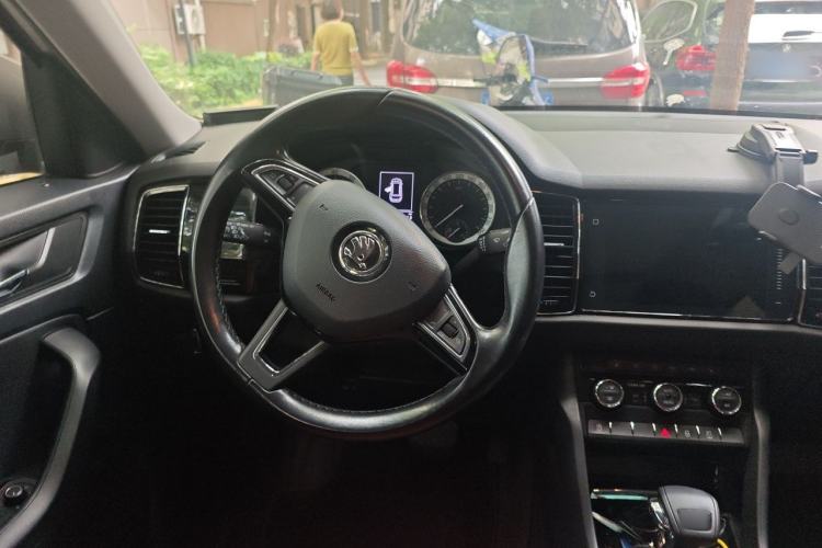 Used Skoda Kodiaq 2018 Facelifted TSI330 5-Seater Two-Wheel-Drive Luxury Enjoyment Edition Steering Wheel