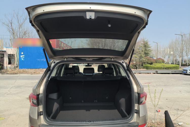 Used Skoda Kodiaq 2018 Facelifted TSI330 5-Seater Two-Wheel-Drive Luxury Enjoyment Edition Trunk