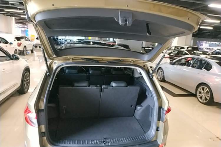 Used Skoda Kodiaq 2018 TSI330 7-Seater Two-Wheel-Drive Luxury Enjoyment Edition Trunk