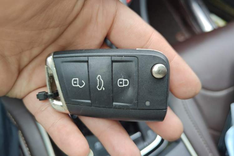 Used Skoda Kodiaq 2018 Facelifted TSI330 5-Seater Two-Wheel-Drive Luxury Enjoyment Edition Vehicle Key