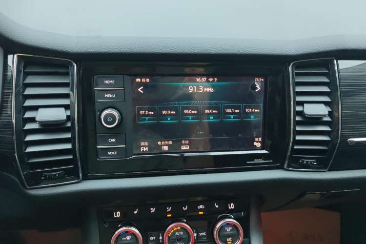 Used Skoda Kodiaq 2019 Facelifted TSI330 5-Seater Two-Wheel-Drive Luxury Enjoyment Edition China VI Standard Audio And AC Panel