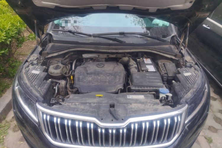 Used Skoda Kodiaq 2019 Facelifted TSI330 7-Seater Two-Wheel-Drive Luxury Enjoyment Edition China VI Standard Engine Bay