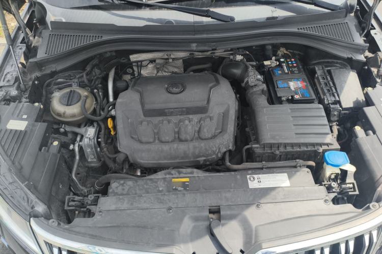 Used Skoda Kodiaq 2019 Facelifted TSI330 7-Seater Two-Wheel-Drive Luxury Enjoyment Edition China VI Standard Engine Bay