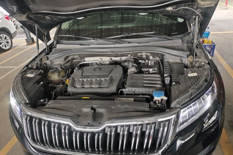 Used Skoda Kodiaq 2019 Facelifted TSI330 5-Seater Two-Wheel-Drive Luxury Enjoyment Edition China VI Standard Engine Bay