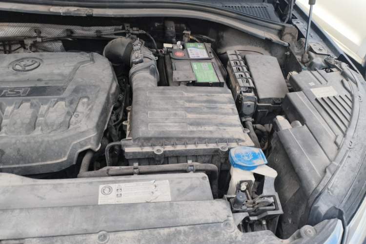 Used Skoda Kodiaq 2019 Facelifted TSI330 5-Seater Two-Wheel-Drive Luxury Enjoyment Edition China V Emission Standard Engine Bay Left