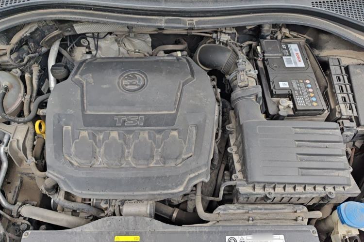 Used Skoda Kodiaq 2019 Facelifted TSI330 5-Seater Two-Wheel-Drive Luxury Enjoyment Edition China VI Standard Engine Bay
