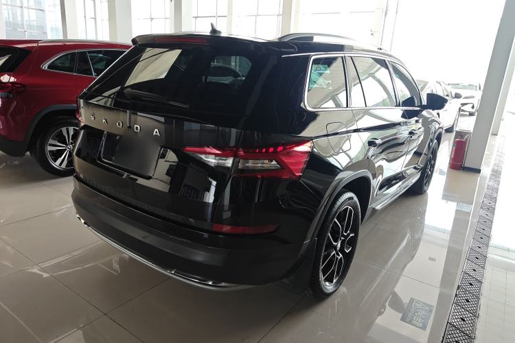 Used Skoda Kodiaq 2019 Facelifted TSI330 5-Seater Two-Wheel-Drive Luxury Enjoyment Edition China VI Standard Exterior 3