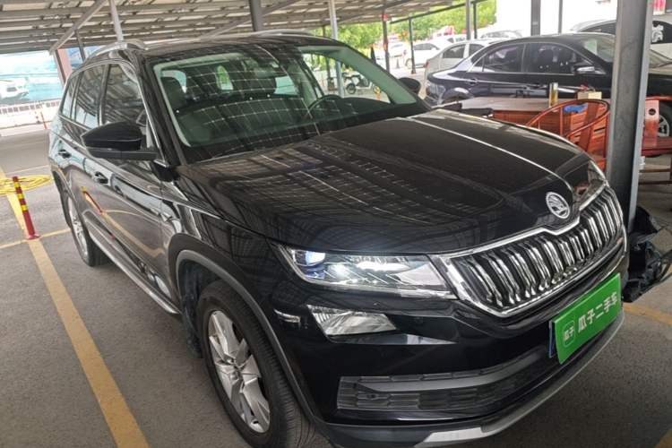 Used Skoda Kodiaq 2019 Facelifted TSI330 5-Seater Two-Wheel-Drive Luxury Enjoyment Edition China VI Standard Front Right 45 Deg