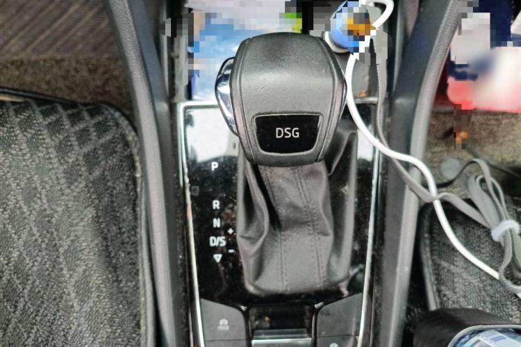 Used Skoda Kodiaq 2019 Facelifted TSI330 7-Seater Two-Wheel-Drive Luxury Enjoyment Edition China VI Standard Gear Lever