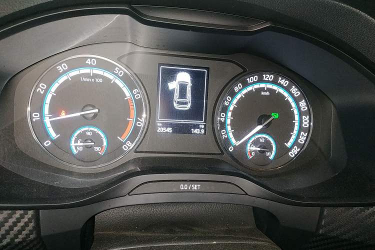 Used Skoda Kodiaq 2019 Restyled TSI330 5-Seater Two-Wheel Drive Standard Version China VI Instrument Cluster
