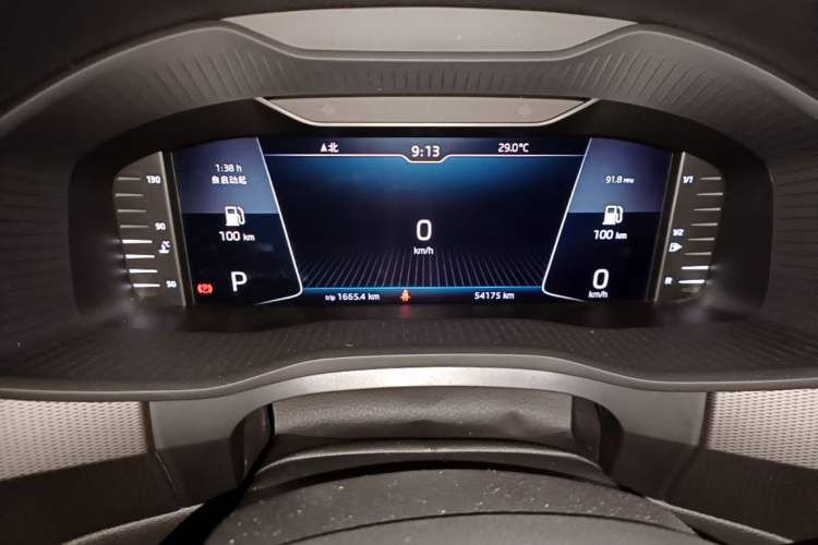 Used Skoda Kodiaq 2019 Restyled TSI330 5-Seater Two-Wheel Drive Comfort Version China VI Standard Instrument Cluster