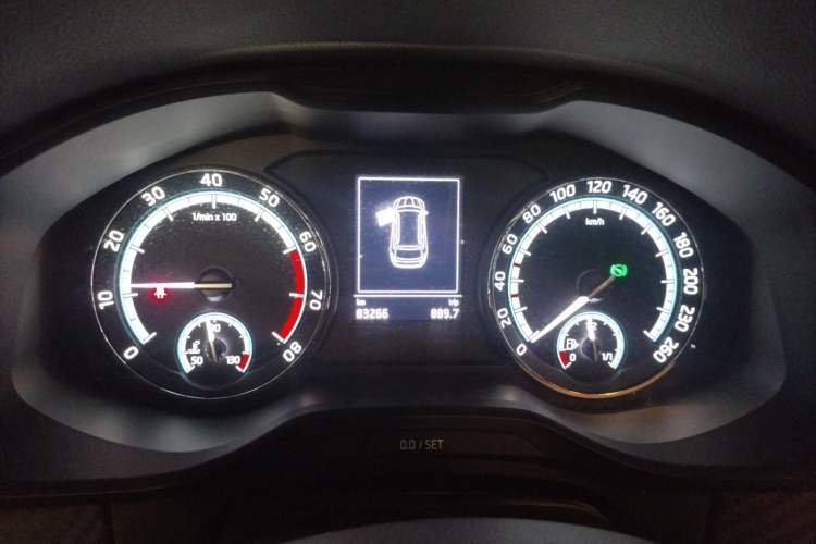Used Skoda Kodiaq 2019 Restyled TSI330 5-Seater Two-Wheel Drive Standard Version China VI Instrument Cluster
