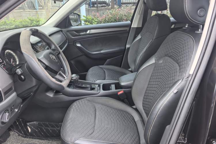 Used Skoda Kodiaq 2019 TSI330 5-Seater Two-Wheel Drive Comfort Edition China V Emission Standard Interior 1