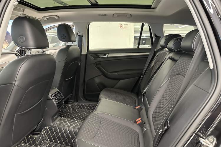 Used Skoda Kodiaq 2019 Restyled TSI330 5-Seater Two-Wheel Drive Comfort Version China VI Standard Interior 10
