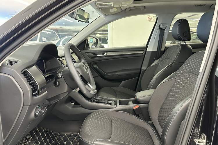 Used Skoda Kodiaq 2019 Restyled TSI330 5-Seater Two-Wheel Drive Comfort Version China VI Standard Interior 11