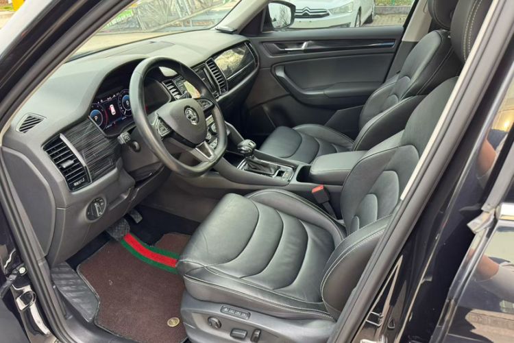 Used Skoda Kodiaq 2019 Facelifted TSI330 5-Seater Two-Wheel-Drive Luxury Enjoyment Edition China VI Standard Interior 2