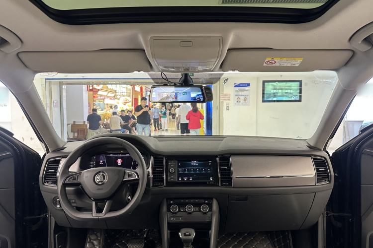 Used Skoda Kodiaq 2019 Restyled TSI330 5-Seater Two-Wheel Drive Comfort Version China VI Standard Interior 6